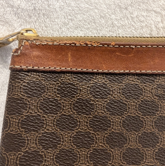 Celine - Vintage Leather Clutch Pouch Bag - Picture 2 of 15